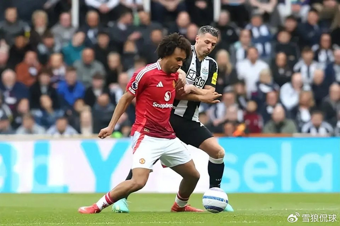 曼联逆转荷兰，奥亚尔萨瓦尔高光表现的简单介绍