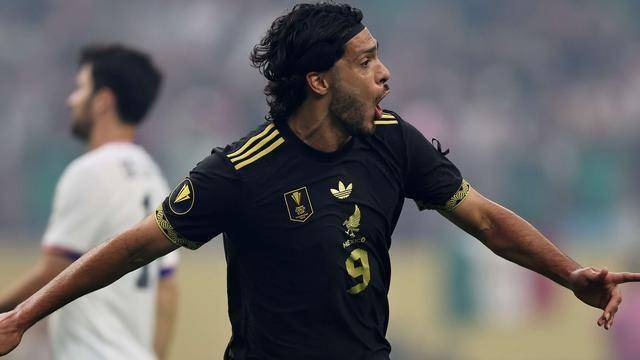 瑞士翻盘墨西哥，阿尔瓦雷斯扛起全队