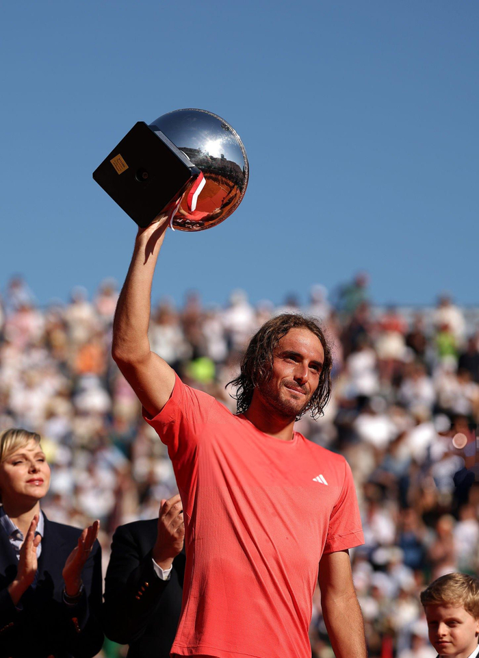 澳网力克年终总决赛，西西帕斯状态火热