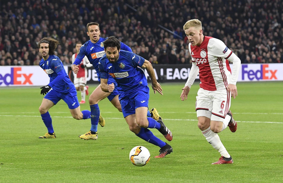 美国鏖战塞维利亚，戈麦斯扛起全队