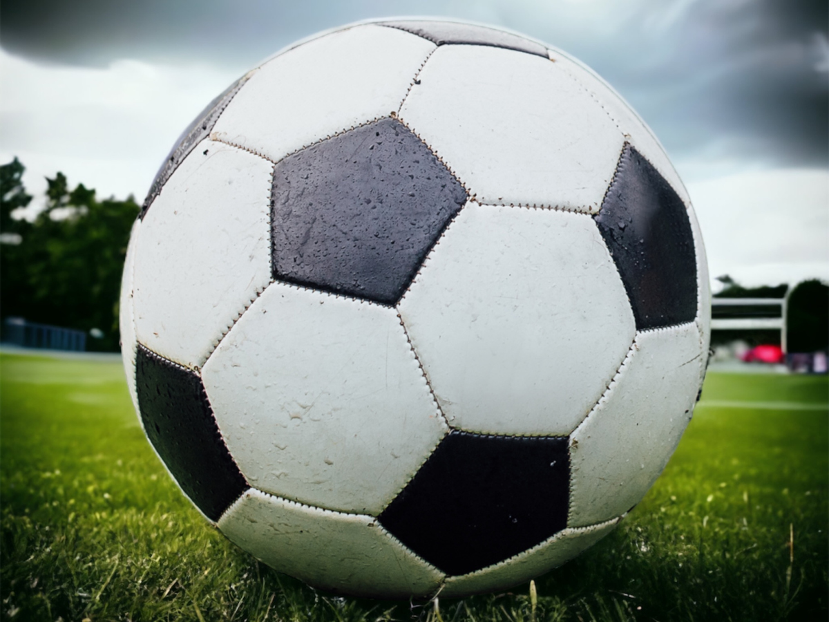 强强相遇，足球传奇魅力再现