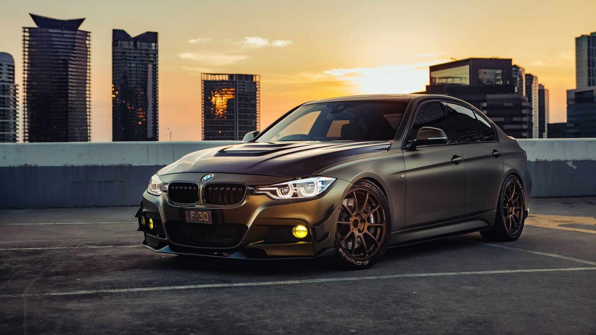 双线奇迹，当华沙的像素洪流淹没首尔，莱奥在巴林的暮色中接管未来