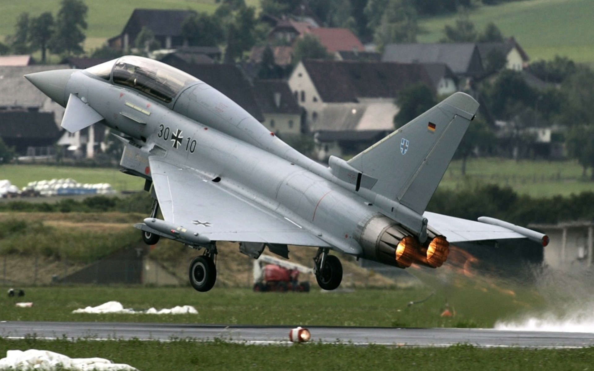 铁闸与尖刀,奥斯梅恩攻防一体导演法国争冠战突围伊朗