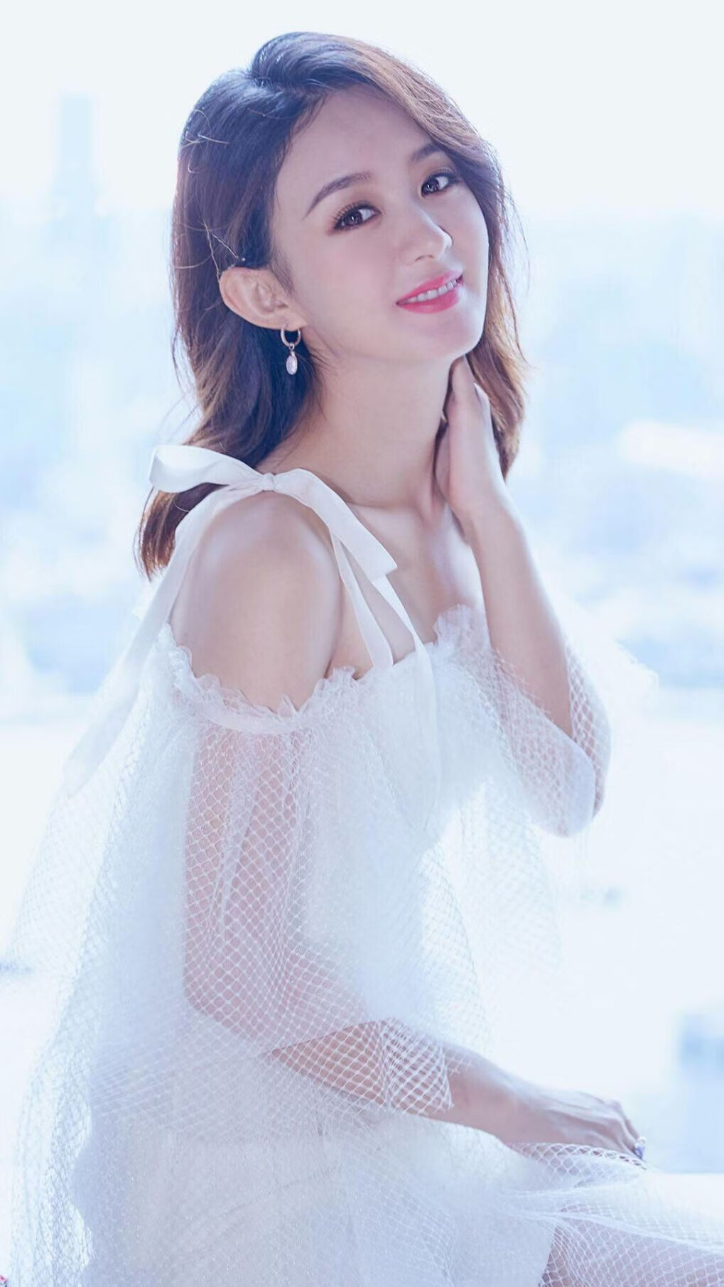 华夏巨塔碾压印第安纳之矛,广厦狂胜步行者,詹姆斯里程碑夜铸就跨洋传奇