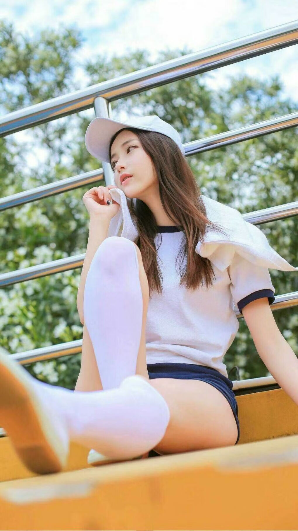 硝烟中的对决,当伊拉克足球血拼智利篮球时,NBA季后赛正上演另一种战争